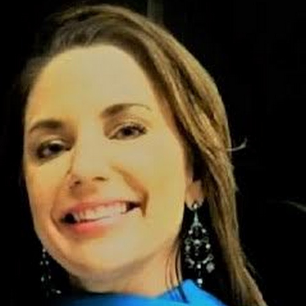 Meet your Posher, Carey